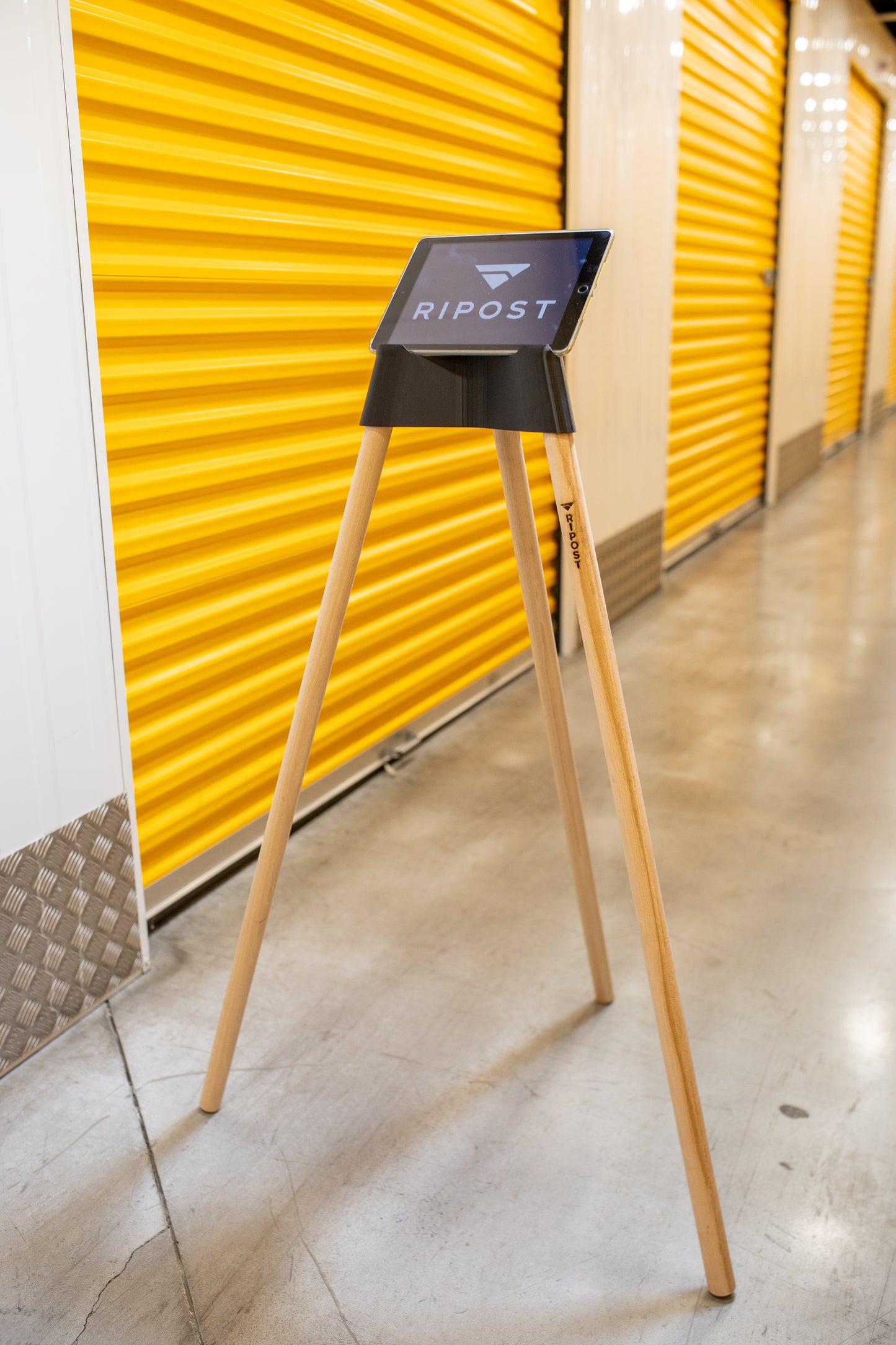 STAND | Home Trainer - Trépied pour tablette & ordinateur portable