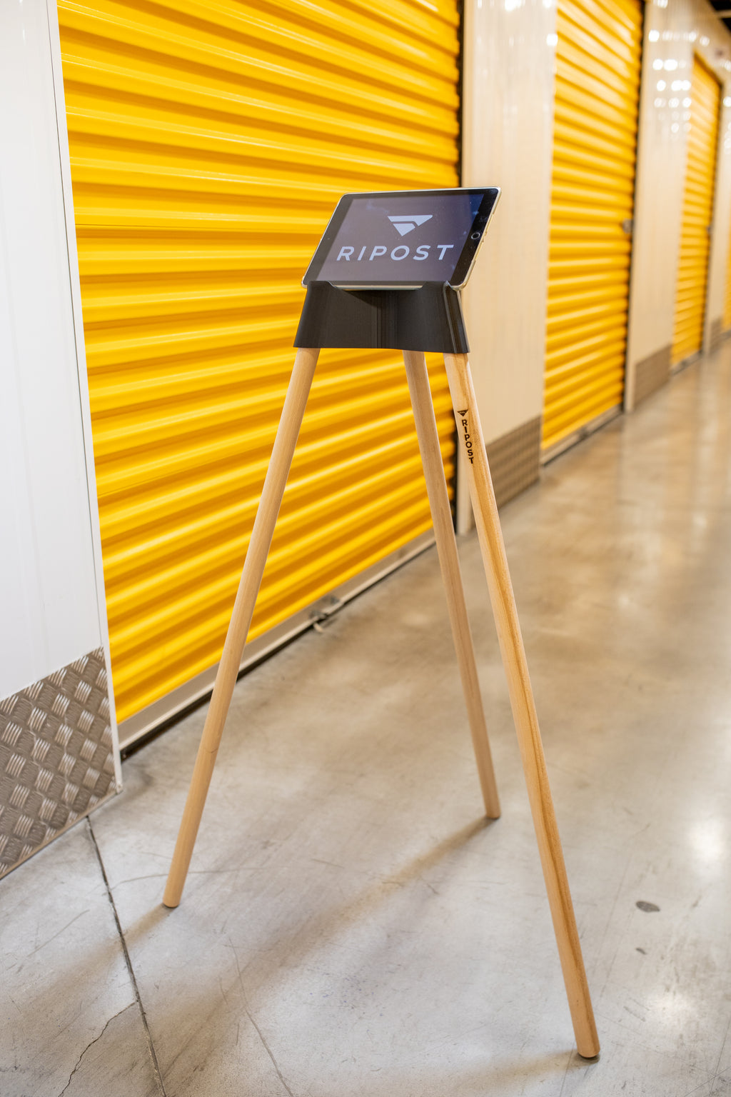STAND | Home Trainer - Trépied pour tablette & ordinateur portable